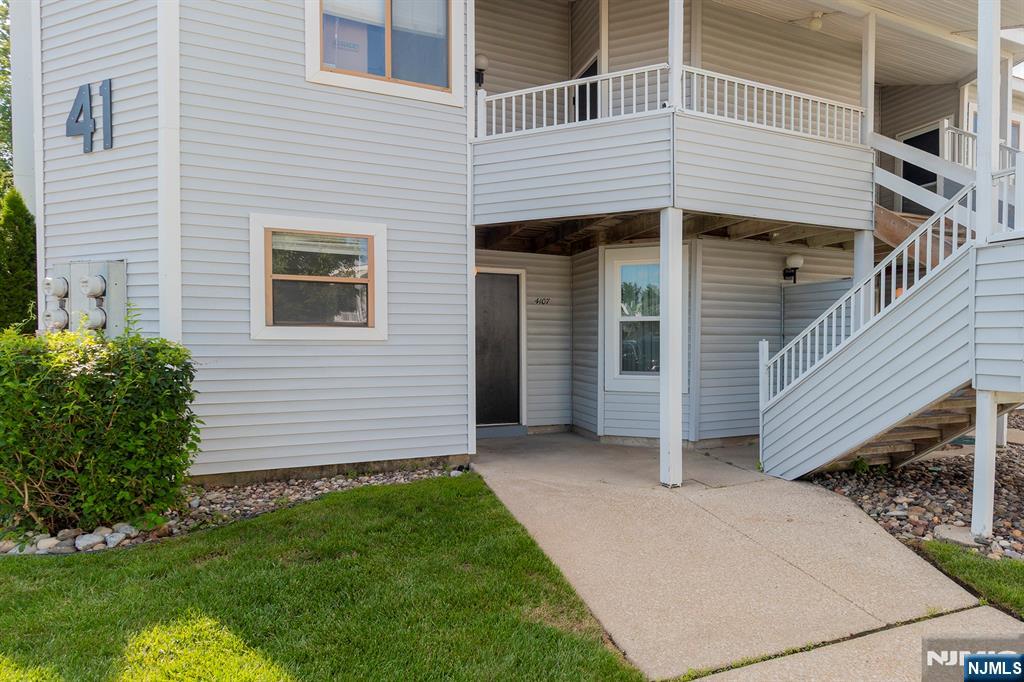 4107 Tracy Court Property Photo 1