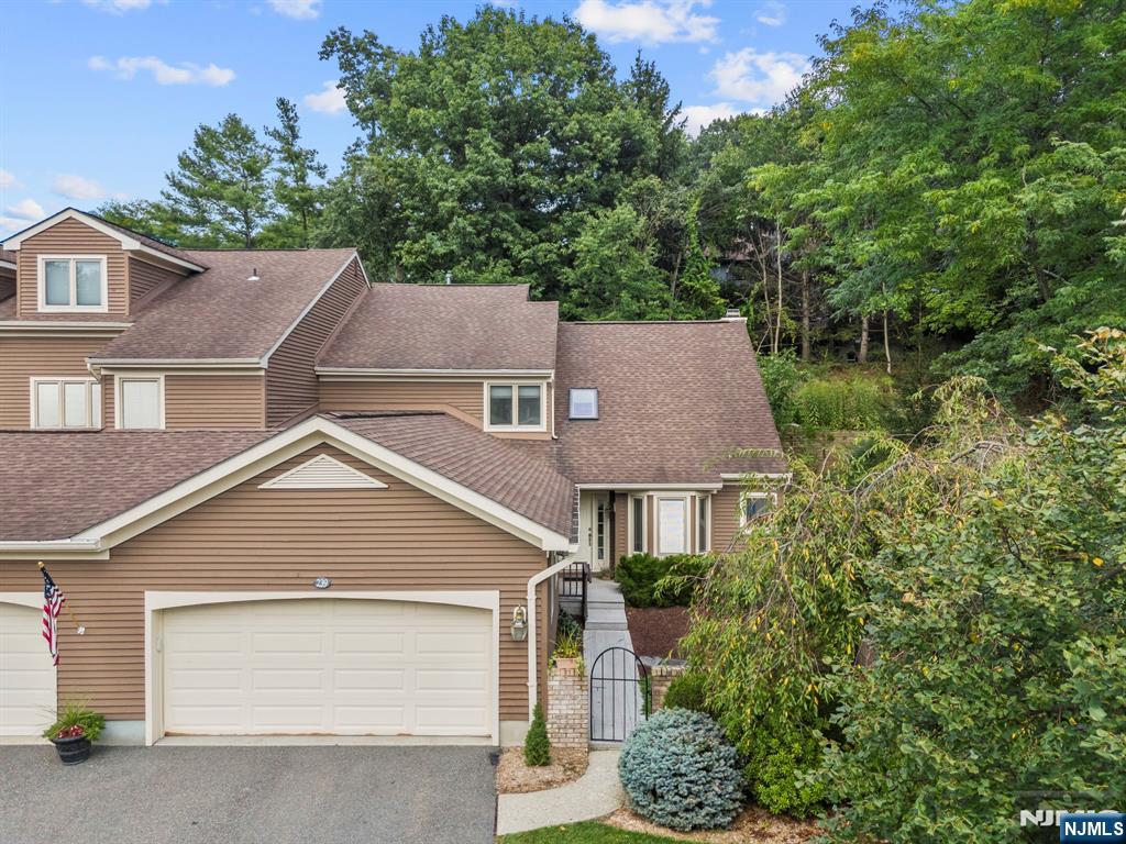 239 Westervelt Lane Property Photo 2