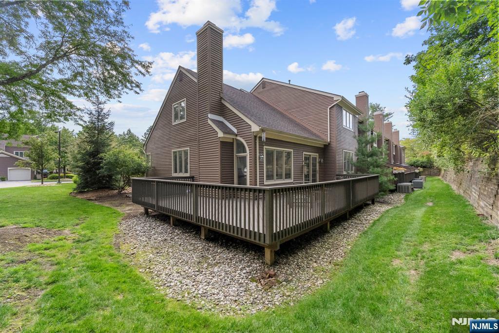 239 Westervelt Lane Property Photo 42
