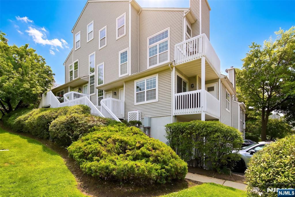 3 Regency Circle Property Photo 1