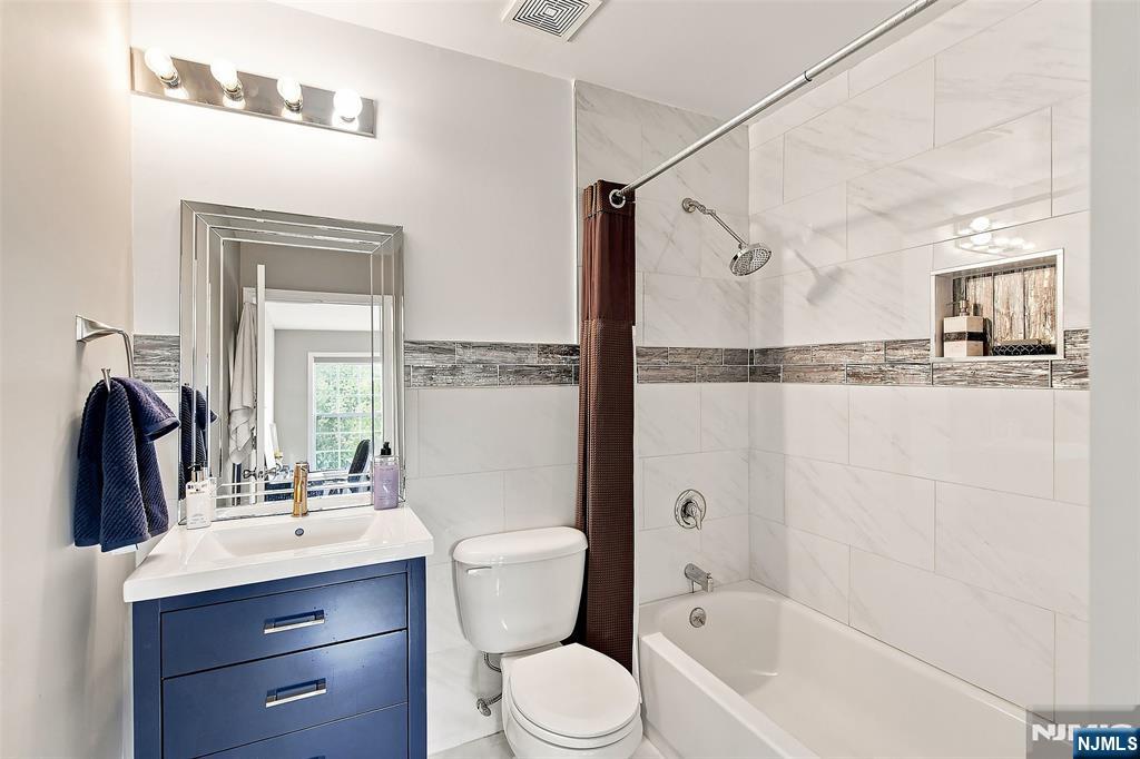 3 Regency Circle Property Photo 16