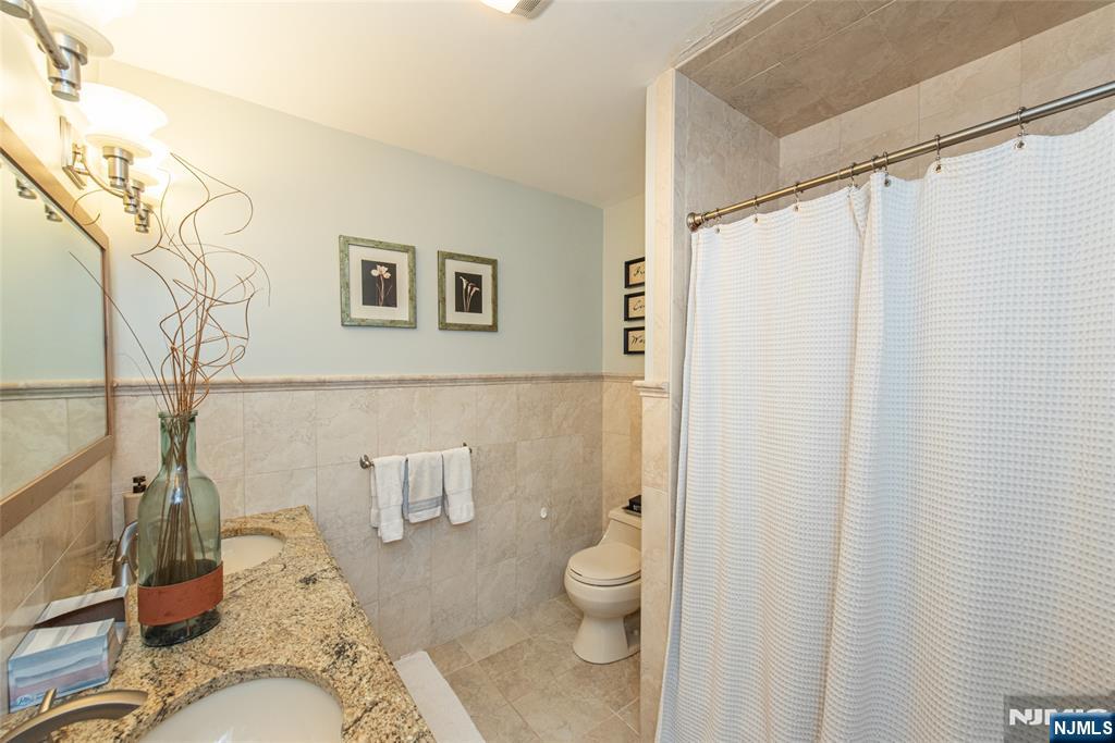 223 Division Avenue Property Photo 15