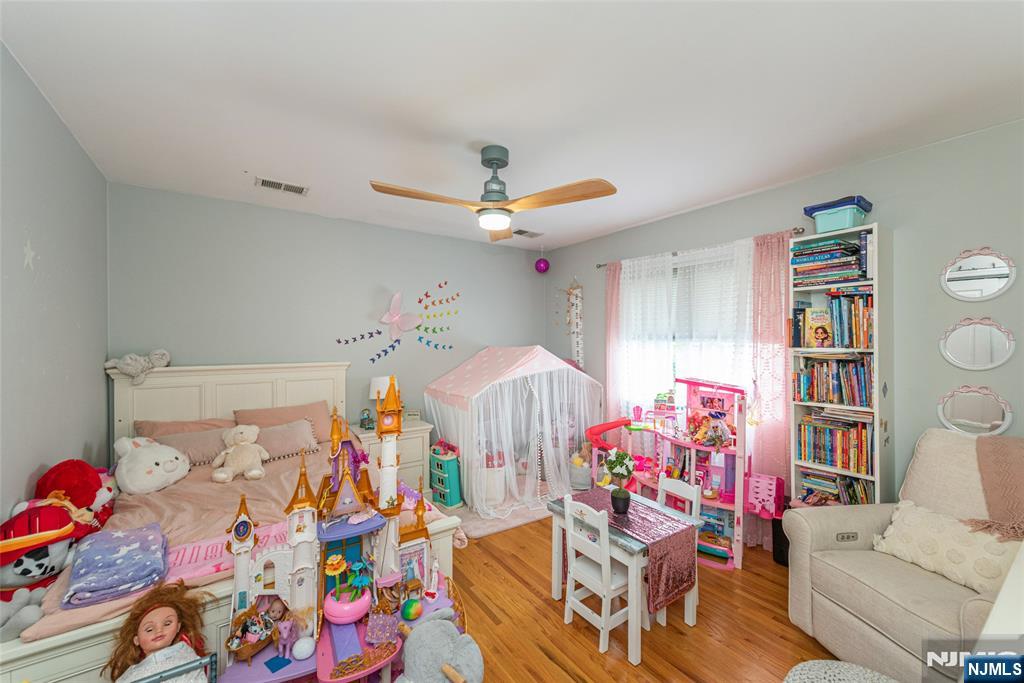 223 Division Avenue Property Photo 17