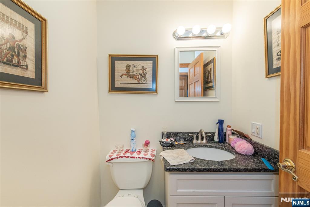 223 Division Avenue Property Photo 26