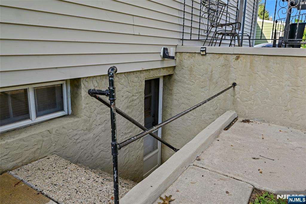 44 12th Property Photo 4