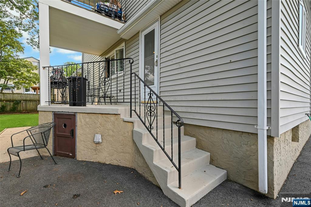 44 12th Property Photo 5