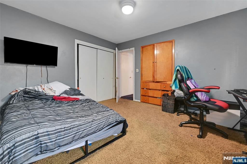 44 12th Property Photo 13