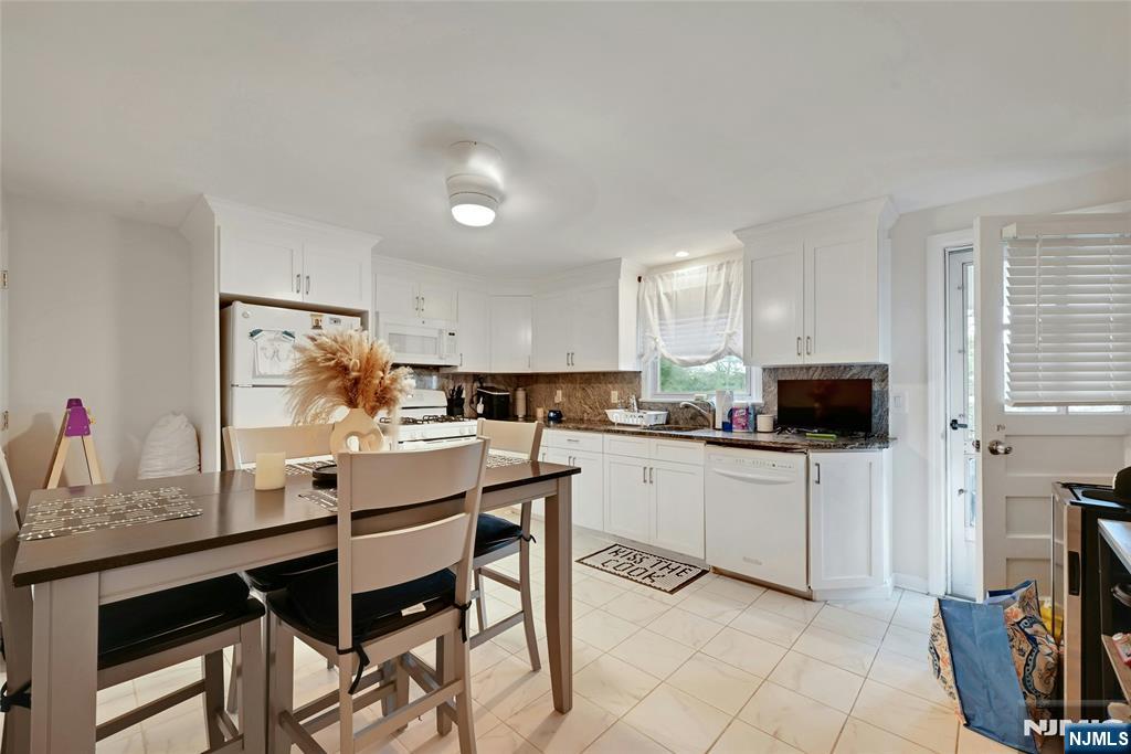 44 12th Property Photo 17