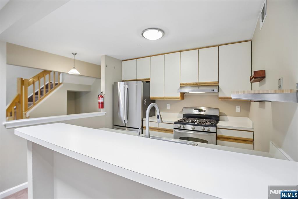 31 Markham Circle 31 Property Photo 6
