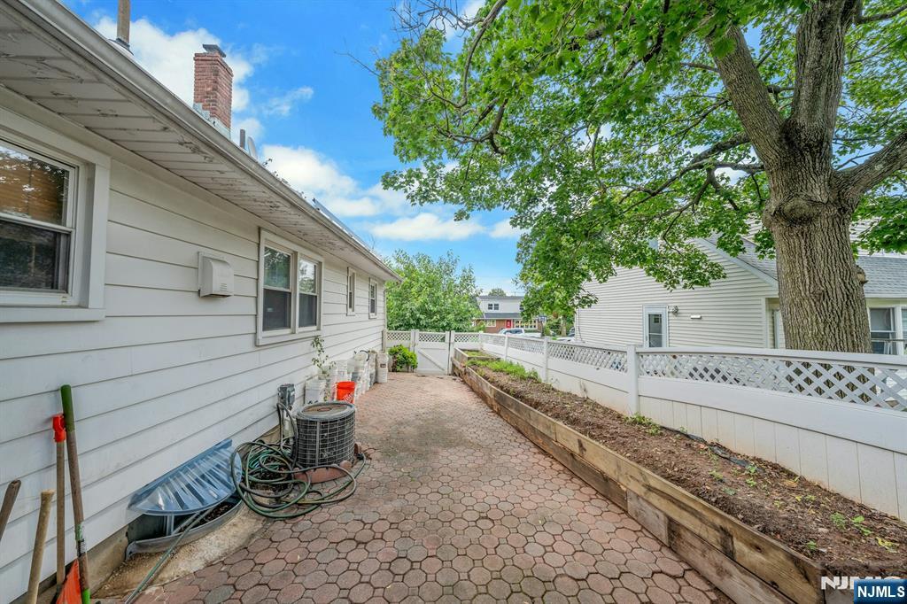 48 Doherty Drive Property Photo 5