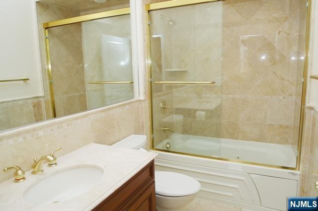 22 Hemlock Lane 22 Property Photo 8