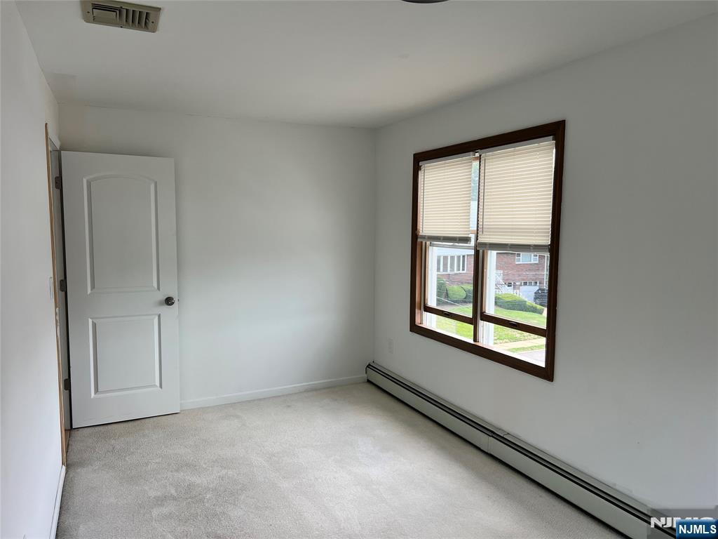364 Chestnut Avenue 2 Property Photo 14