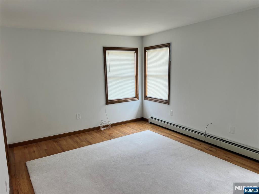 364 Chestnut Avenue 2 Property Photo 18