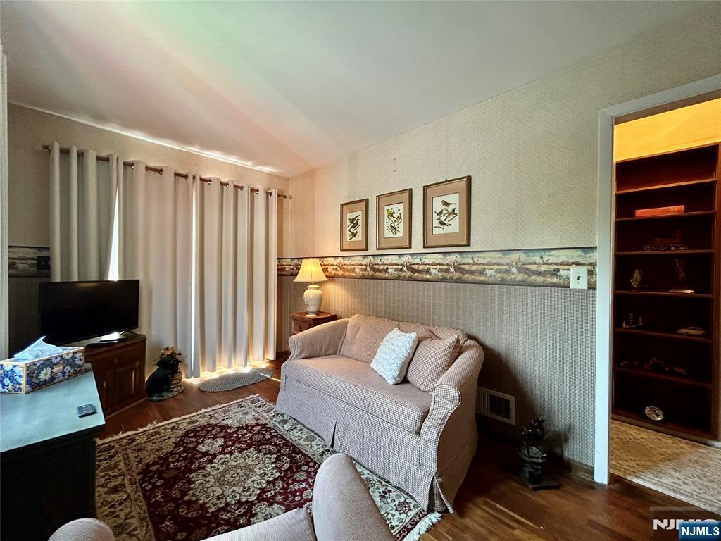729 7th Street Property Photo 14