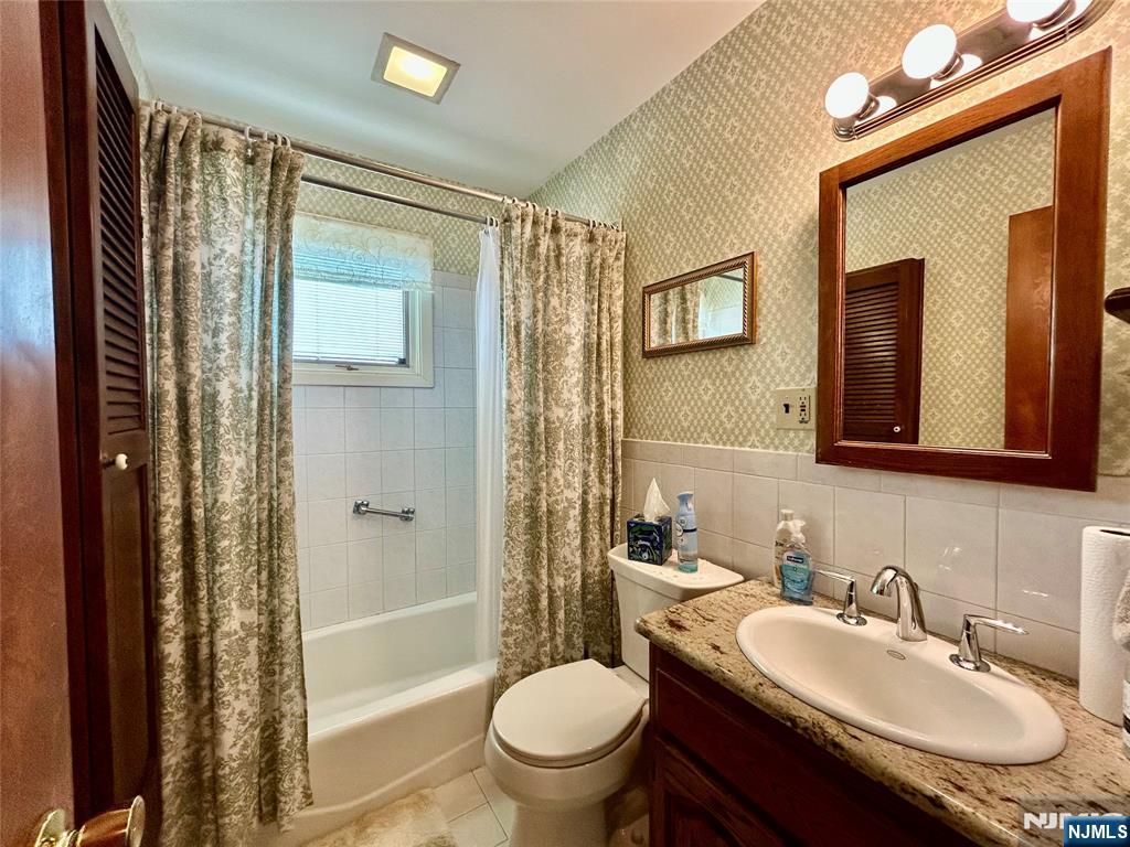 729 7th Street Property Photo 16
