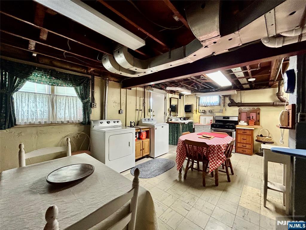 729 7th Street Property Photo 28