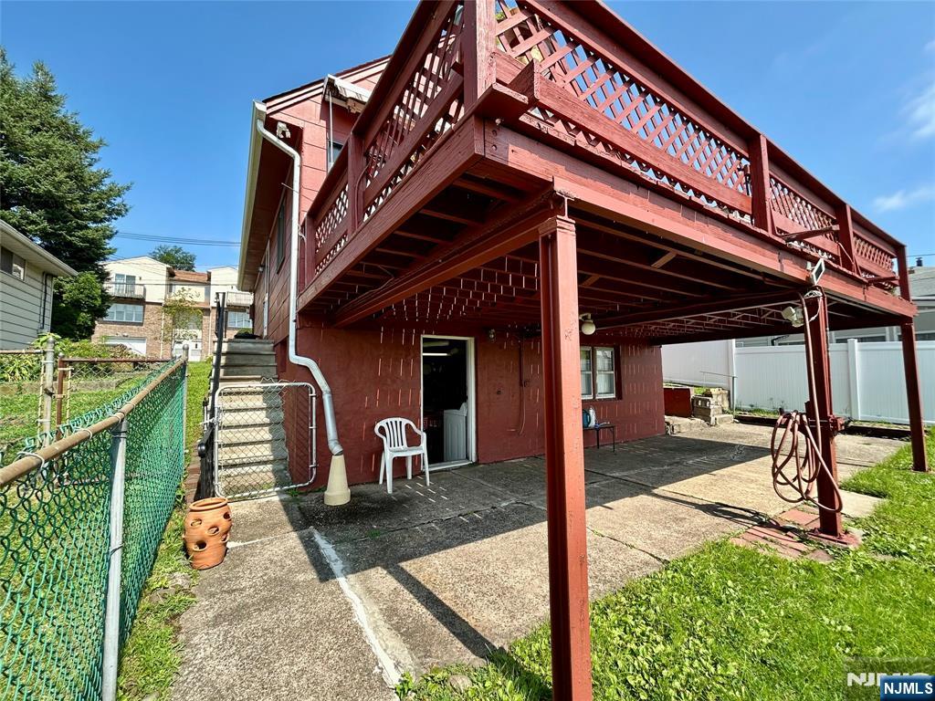 729 7th Street Property Photo 32