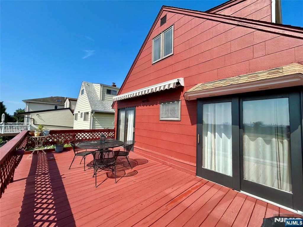 729 7th Street Property Photo 38