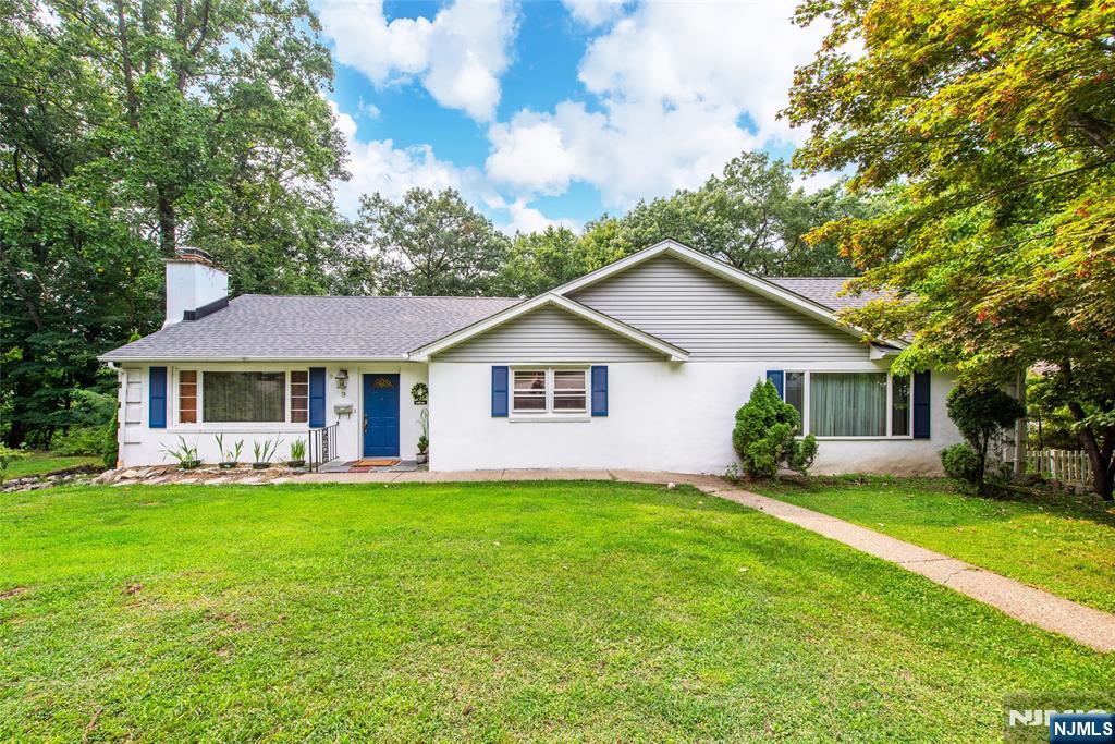 9 Morse Avenue Property Photo 1