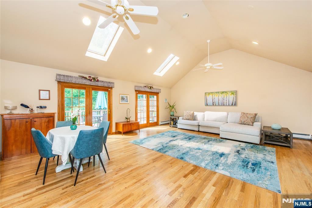 9 Morse Avenue Property Photo 2