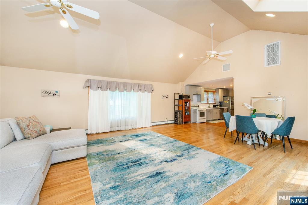 9 Morse Avenue Property Photo 3