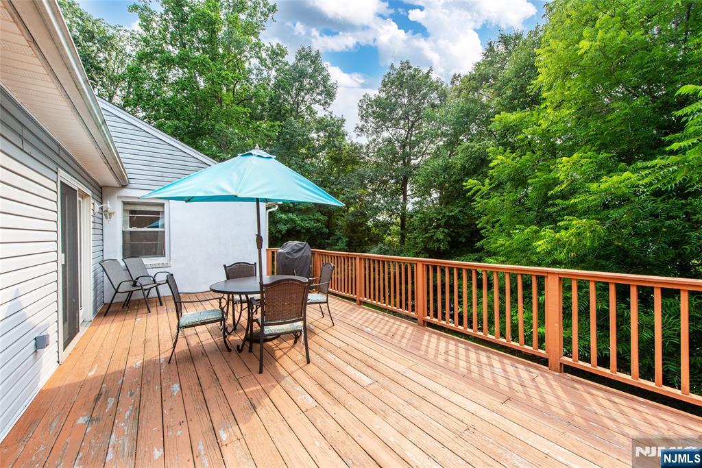 9 Morse Avenue Property Photo 8