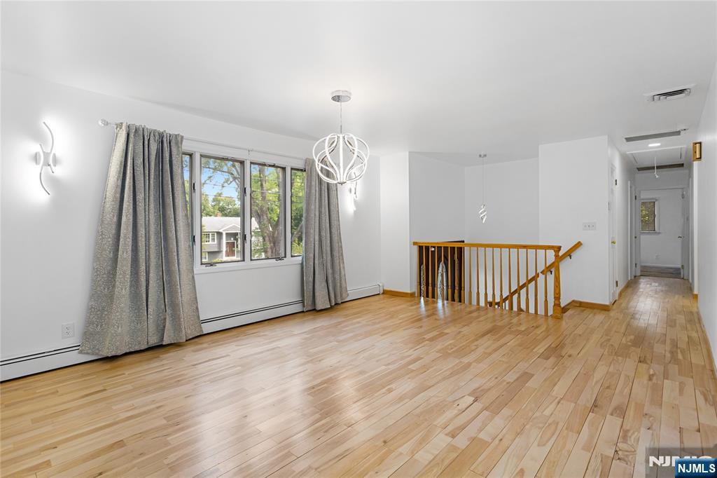 228 Dorothy Drive Property Photo 4
