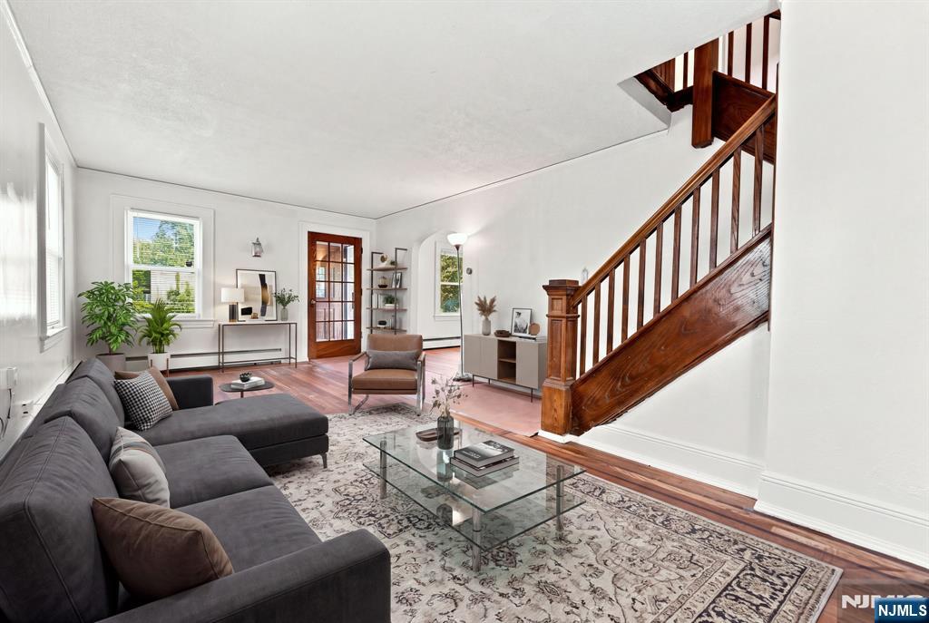 43 Esmond Place Property Photo 3
