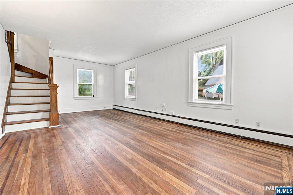 43 Esmond Place Property Photo 4