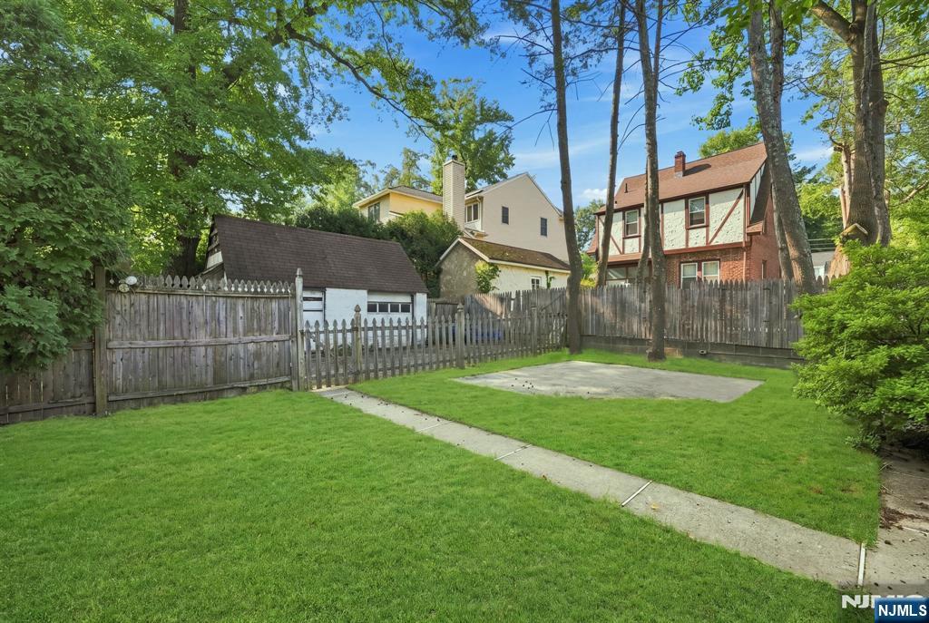 43 Esmond Place Property Photo 16