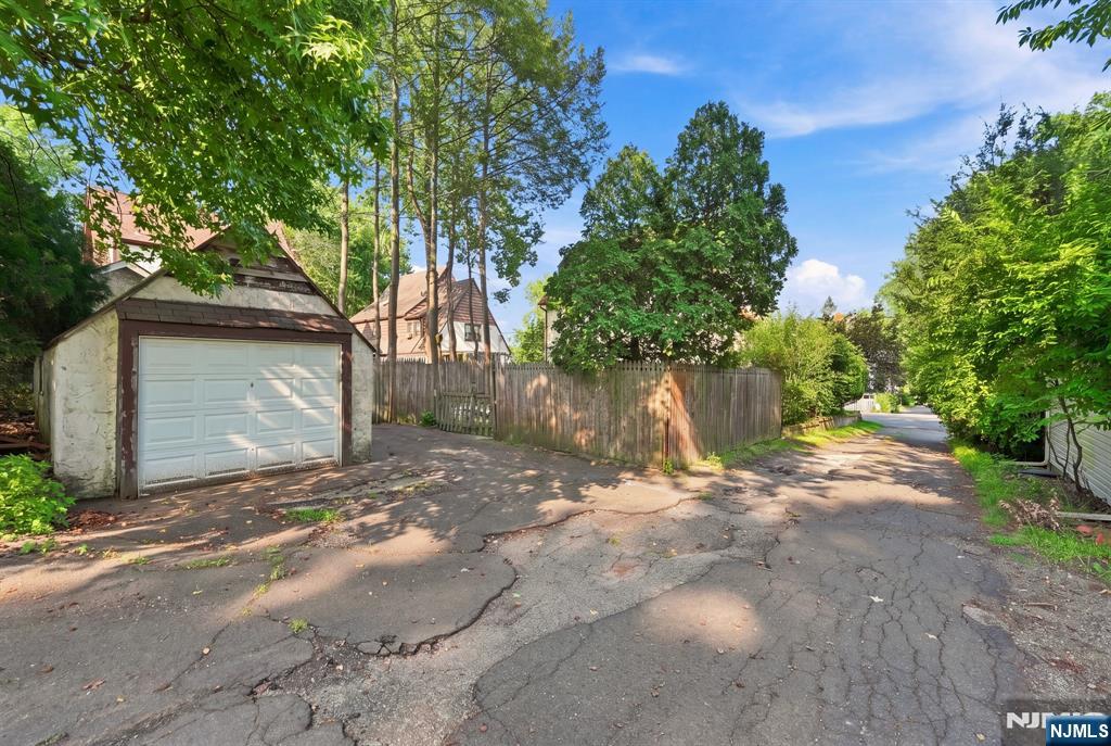 43 Esmond Place Property Photo 18