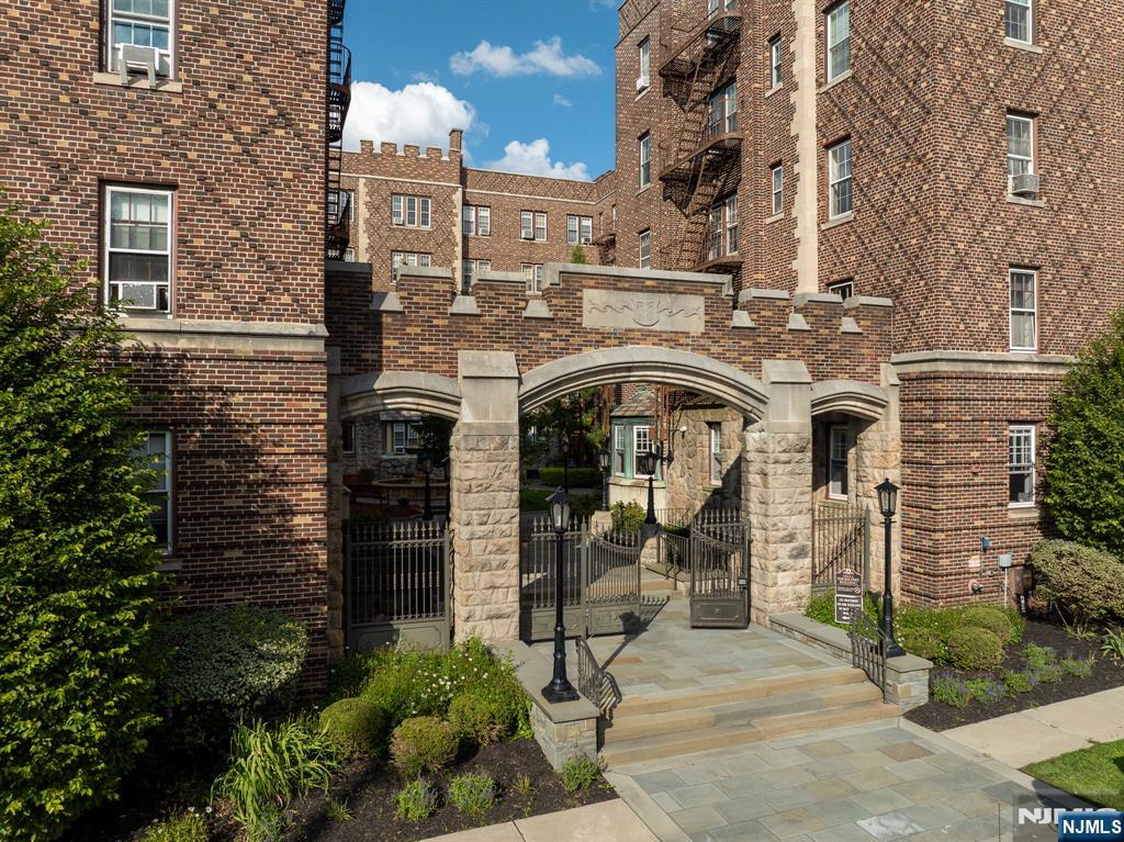 275 Engle Street B1-A Property Photo 1