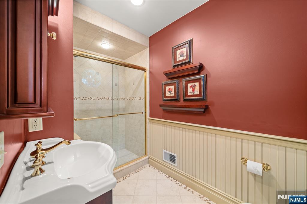 159 Hillside Avenue Property Photo 19