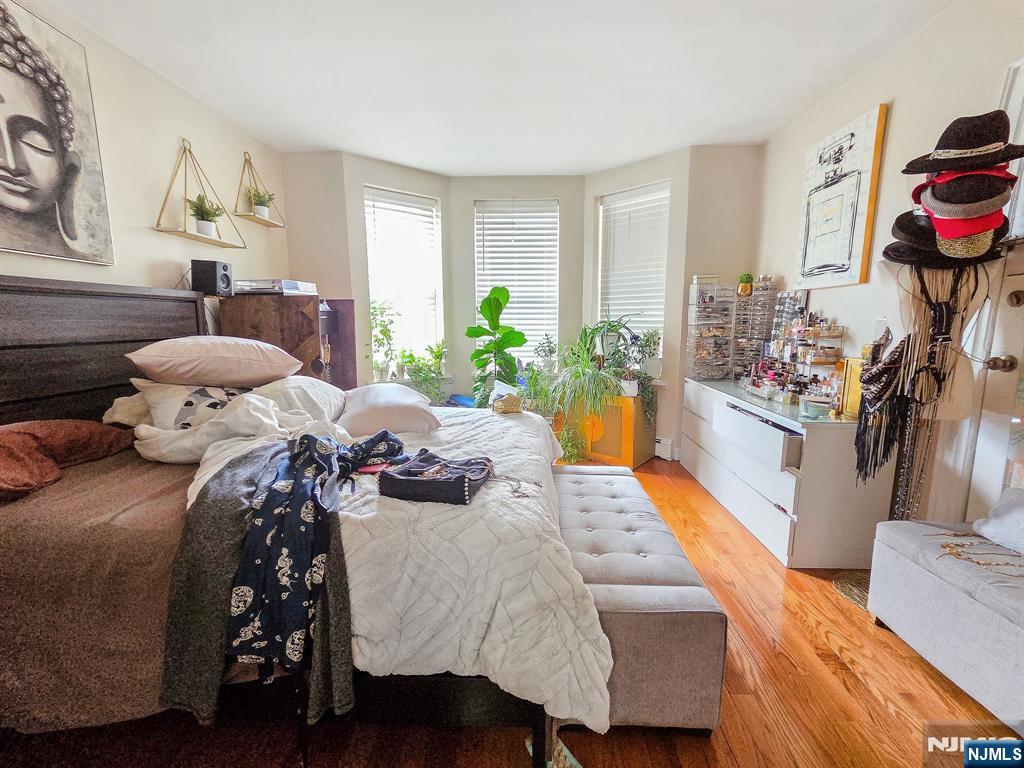 14 48th Street Property Photo 4