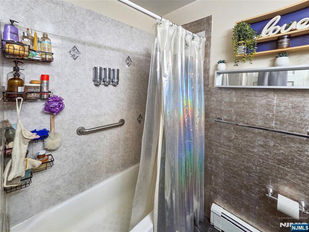 14 48th Street Property Photo 9