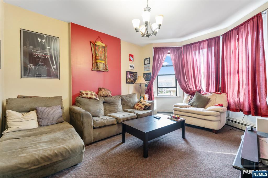 14 48th Street Property Photo 12