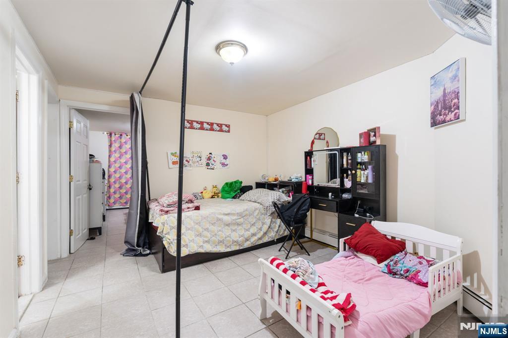 14 48th Street Property Photo 31