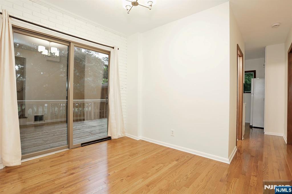 515 N Monroe Street Property Photo 17