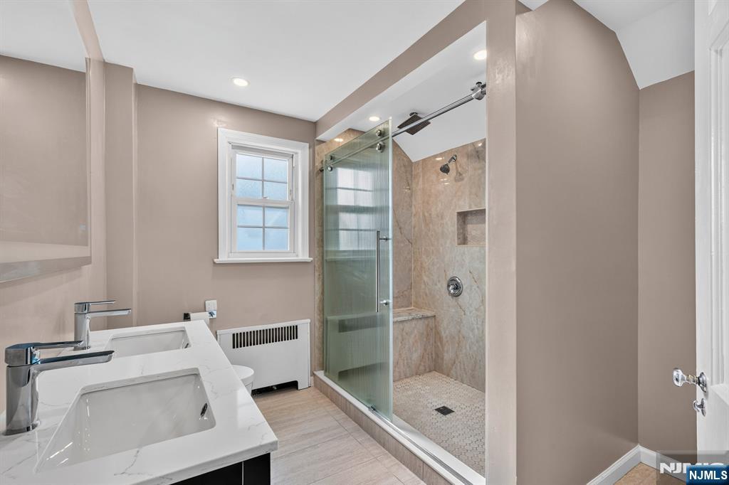 27 Grayson Place Property Photo 10
