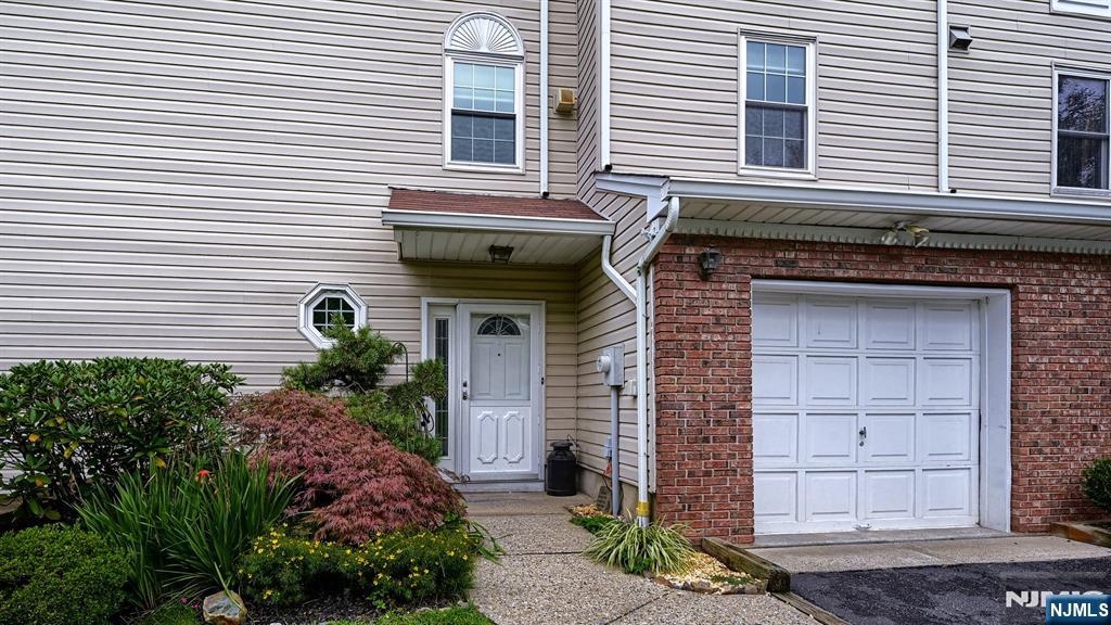42 Bowfell Court Property Photo 28