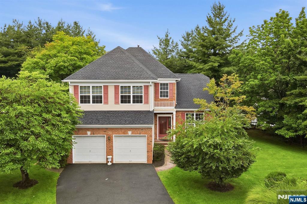 13 Oakwood Court Property Photo 1