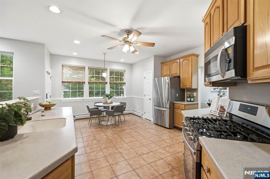 13 Oakwood Court Property Photo 11