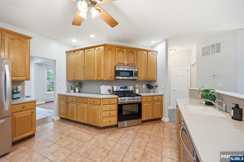 13 Oakwood Court Property Photo 17