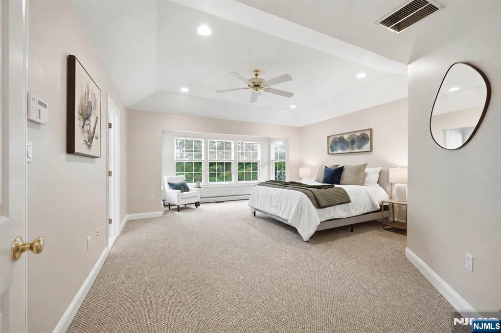 13 Oakwood Court Property Photo 23