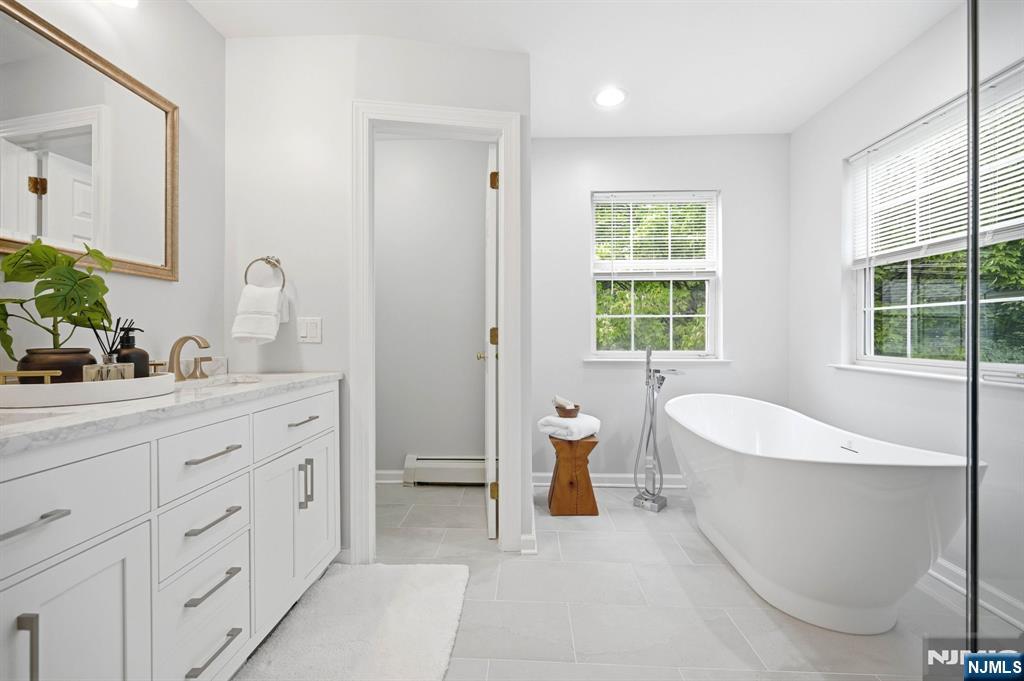 13 Oakwood Court Property Photo 28