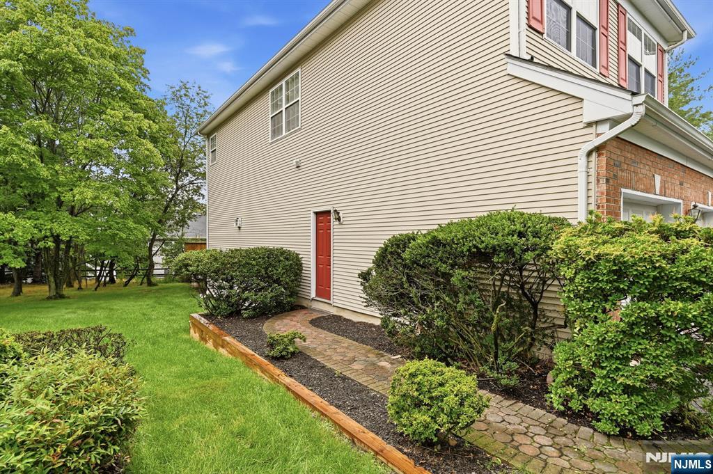 13 Oakwood Court Property Photo 46