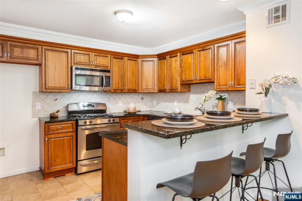 26030641 Property Photo 7