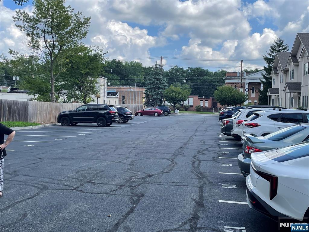485 Saddle River Road 18 Property Photo 15