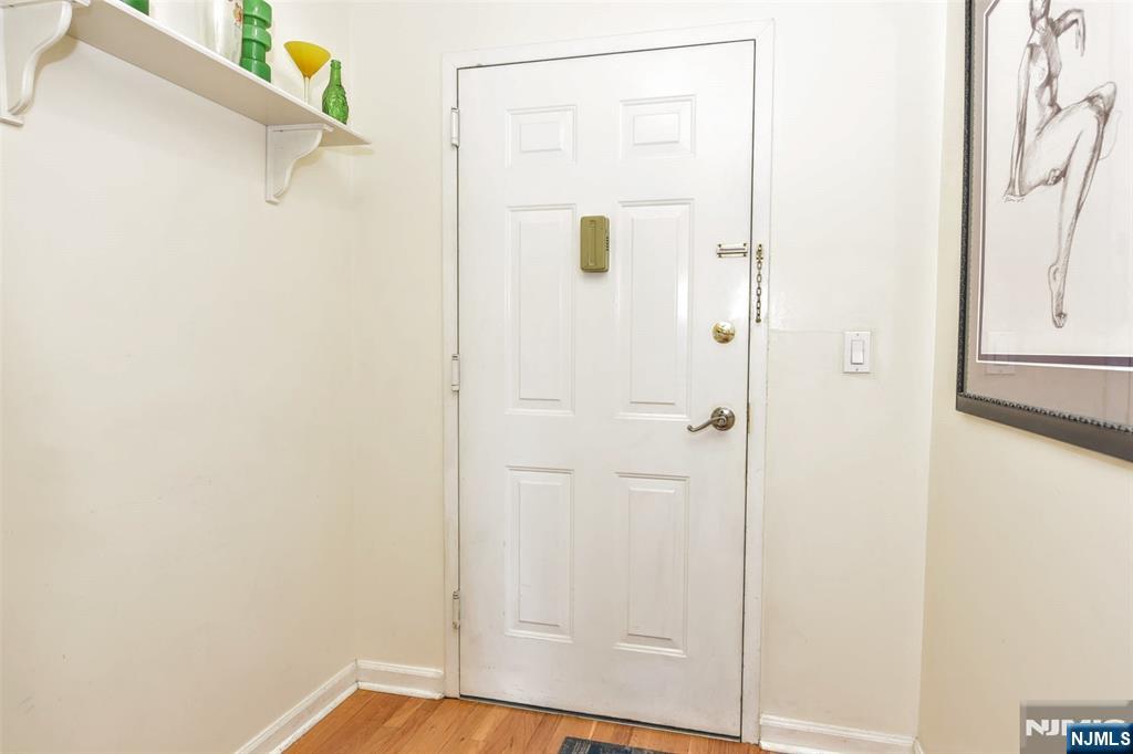 318 54th Street 4l Property Photo 6