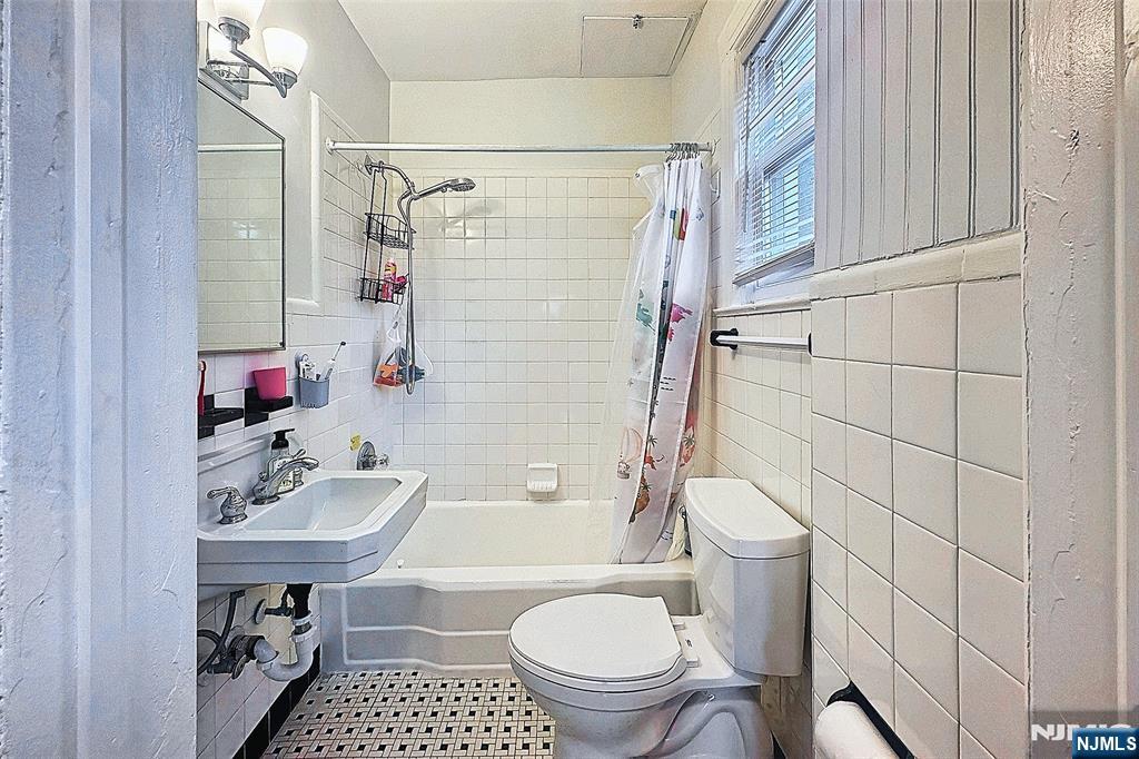 2 Hillside Avenue Property Photo 32